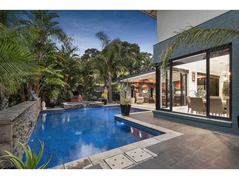 12 Grand Avenue, Macleod VIC 3085