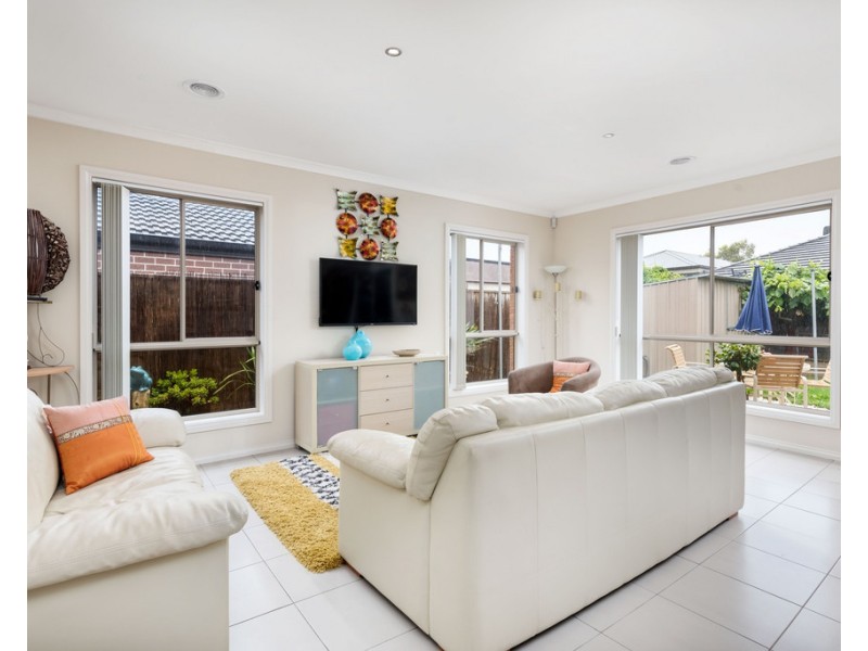 14 Sunlander Way, Doreen VIC 3754