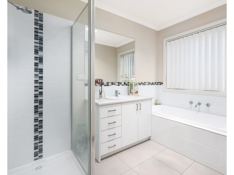 14 Sunlander Way, Doreen VIC 3754