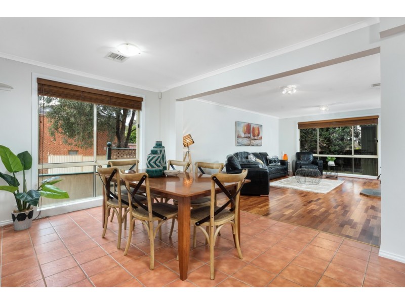 11 Timberglades Drive, Bundoora VIC 3083