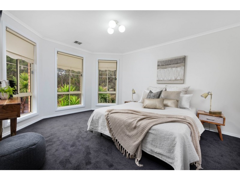 11 Timberglades Drive, Bundoora VIC 3083