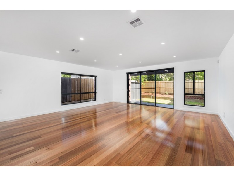 2/34 Collins Street, Heidelberg Heights VIC 3081