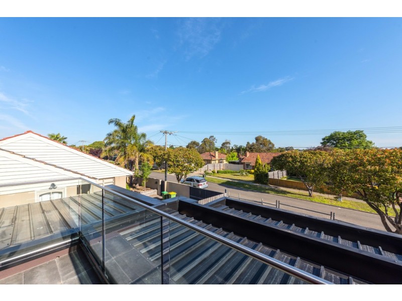 2/34 Collins Street, Heidelberg Heights VIC 3081