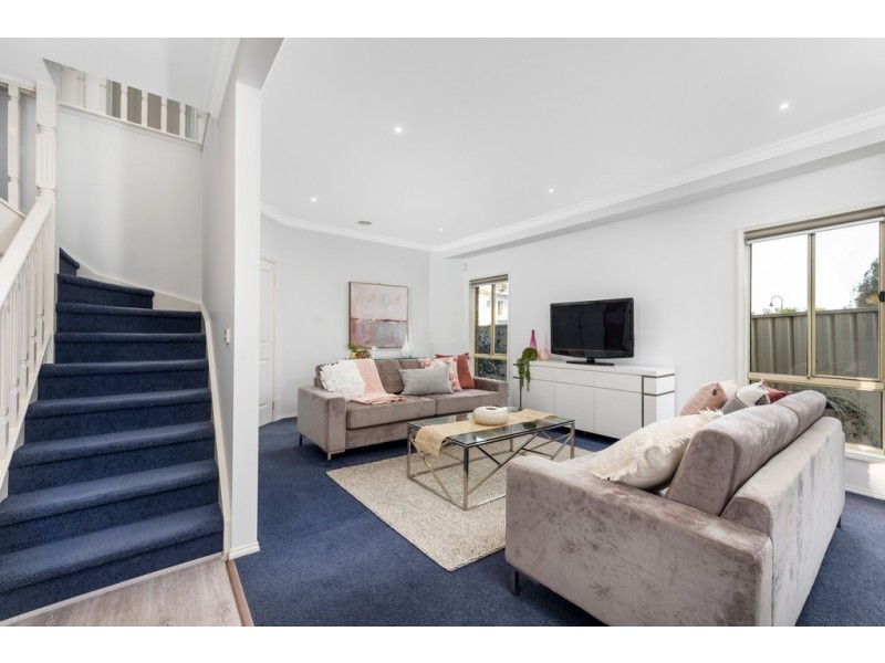 18 Sugar Gum Drive, Bundoora VIC 3083