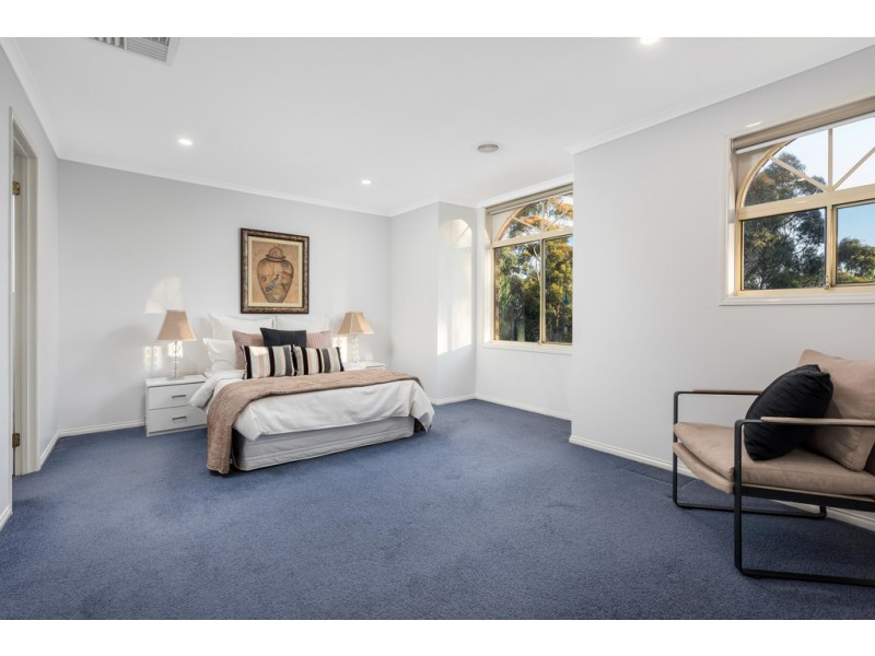 18 Sugar Gum Drive, Bundoora VIC 3083