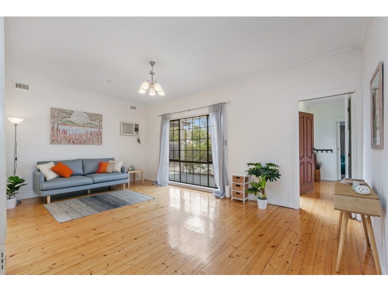 90 Scott Grove, Kingsbury VIC 3083