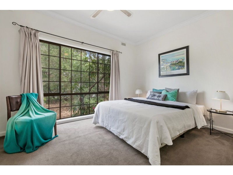 90 Scott Grove, Kingsbury VIC 3083