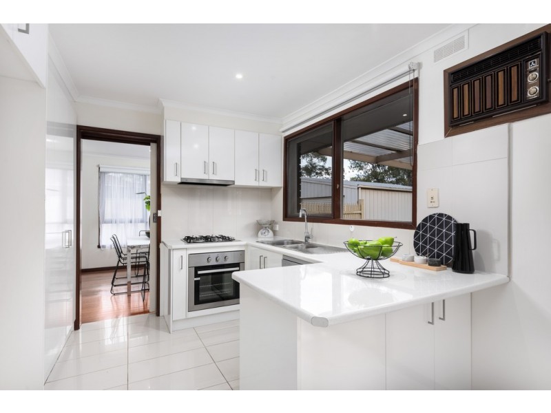 76 Mill Park Drive, Mill Park VIC 3082