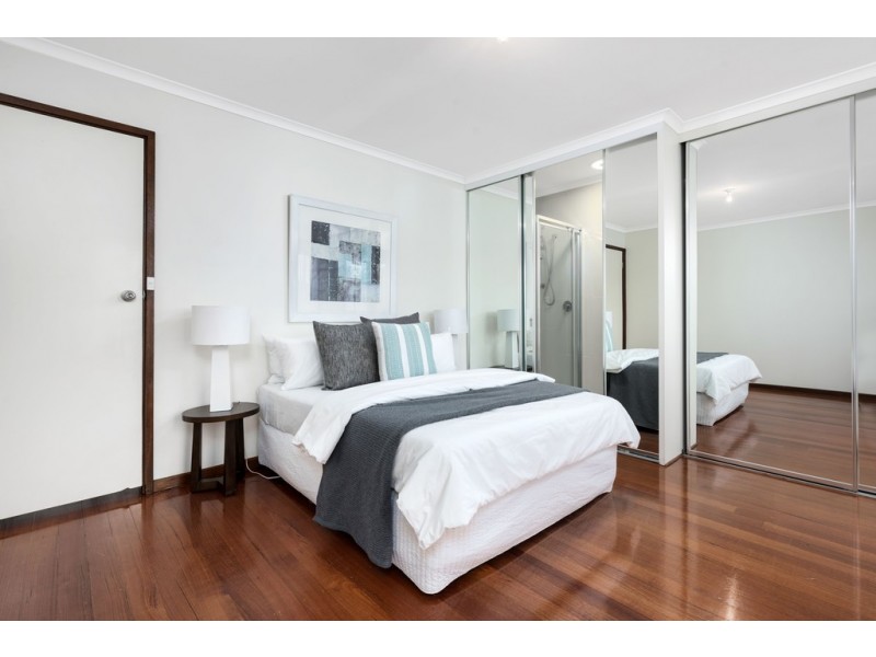 76 Mill Park Drive, Mill Park VIC 3082