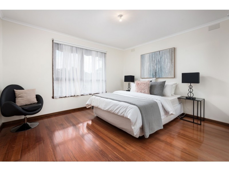 76 Mill Park Drive, Mill Park VIC 3082