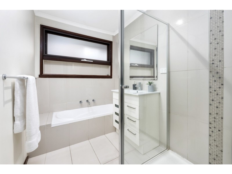 76 Mill Park Drive, Mill Park VIC 3082