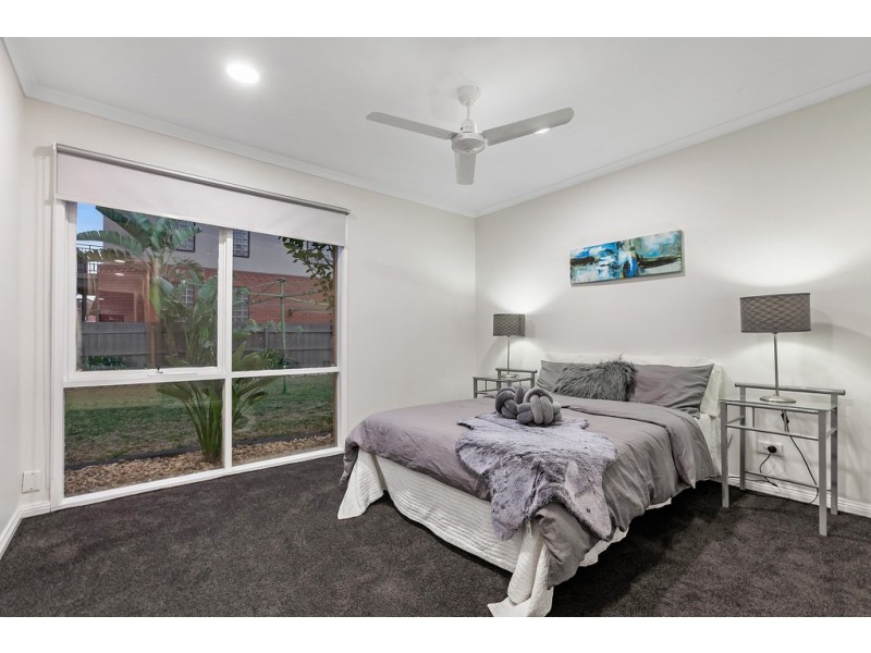 150 Centenary Drive, Mill Park VIC 3082