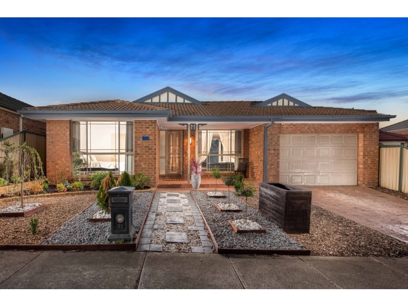 31 Doreen Rogen Way, South Morang VIC 3752