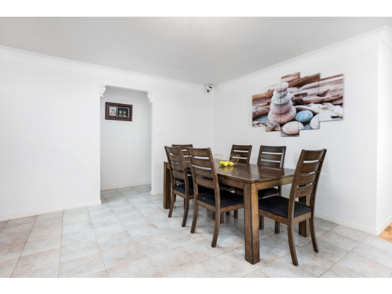 31 Doreen Rogen Way, South Morang VIC 3752