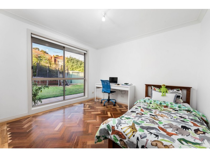 31 Doreen Rogen Way, South Morang VIC 3752