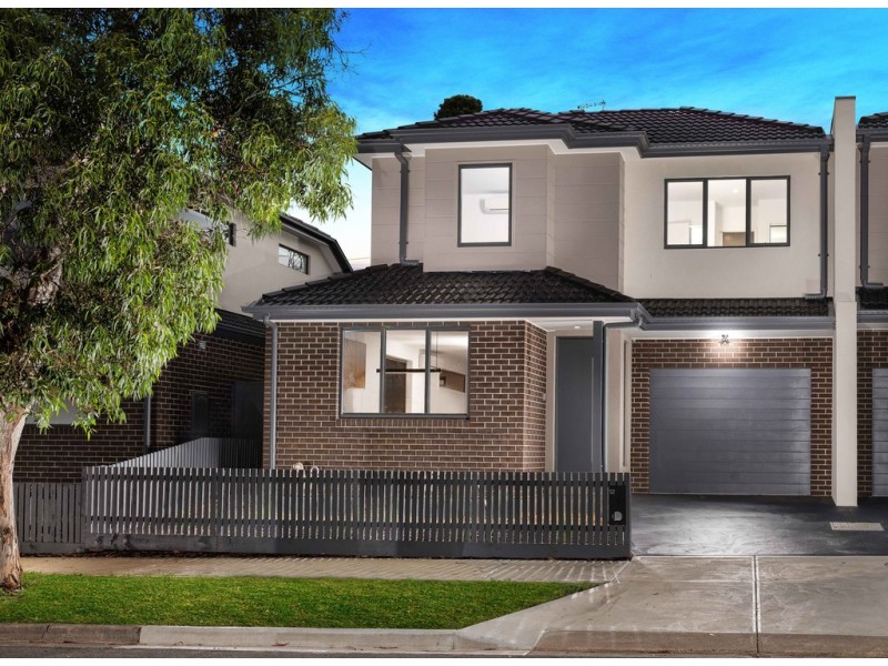 12 Elizabeth Grove, Bundoora VIC 3083