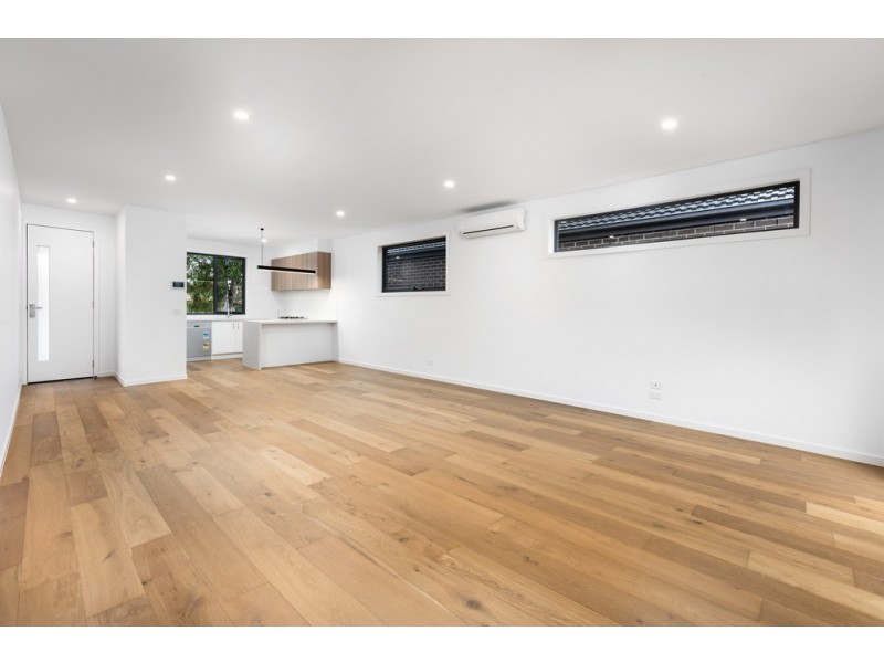 12 Elizabeth Grove, Bundoora VIC 3083