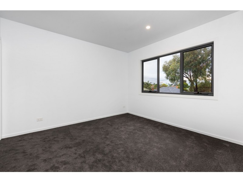 12 Elizabeth Grove, Bundoora VIC 3083