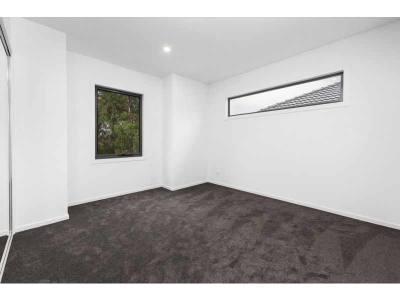 12 Elizabeth Grove, Bundoora VIC 3083