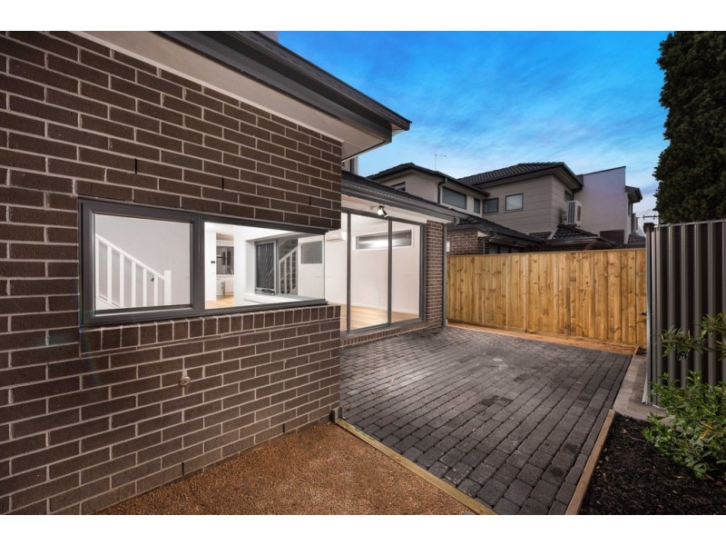 12 Elizabeth Grove, Bundoora VIC 3083