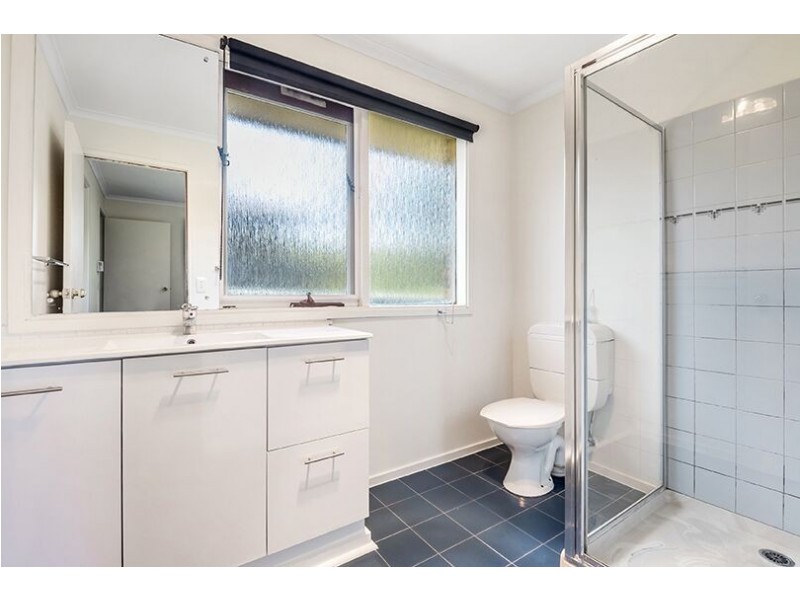 9 Blackman Avenue, Mill Park VIC 3082