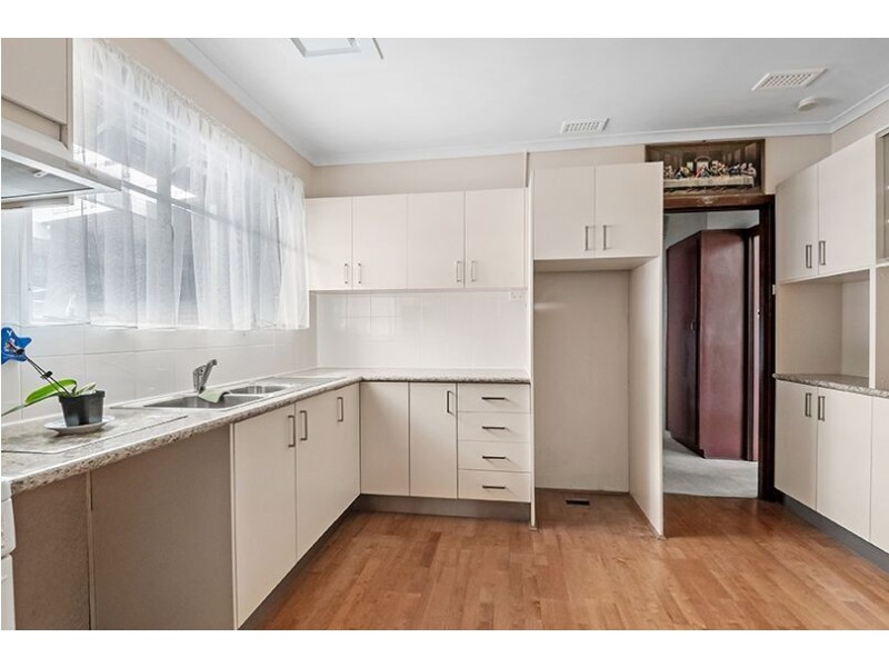 15 Nisbett Street, Reservoir VIC 3073