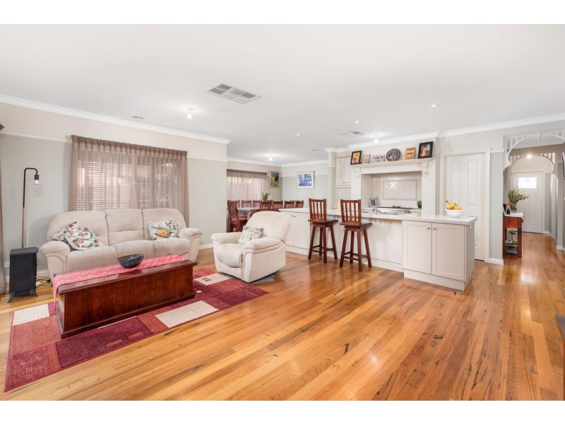 61 Riverdale Boulevard, Mernda VIC 3754