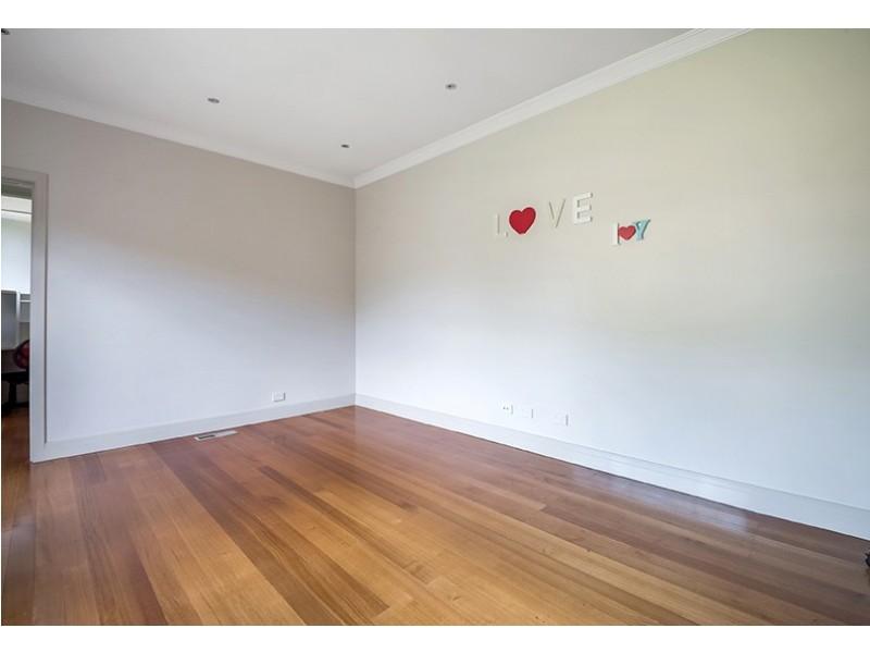 9 Yaltara Avenue, Bundoora VIC 3083