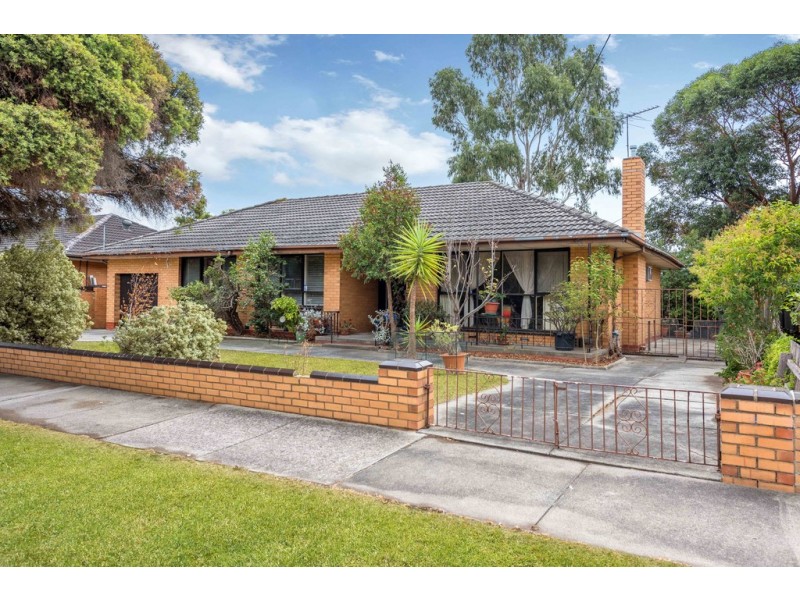 126 The Fairway, Kingsbury VIC 3083