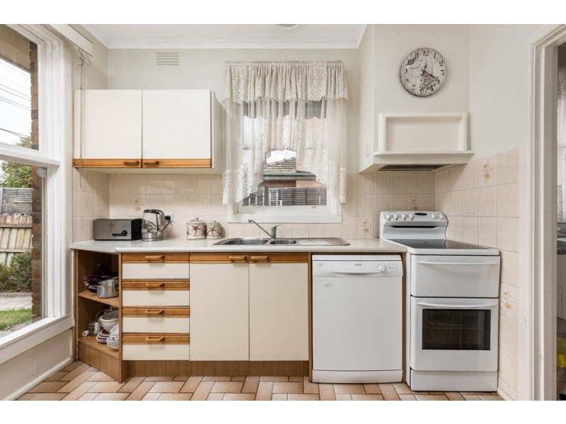 156 Dunne Street, Kingsbury VIC 3083