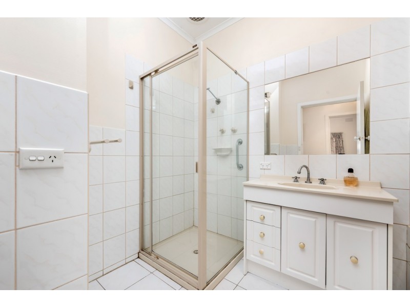 156 Dunne Street, Kingsbury VIC 3083