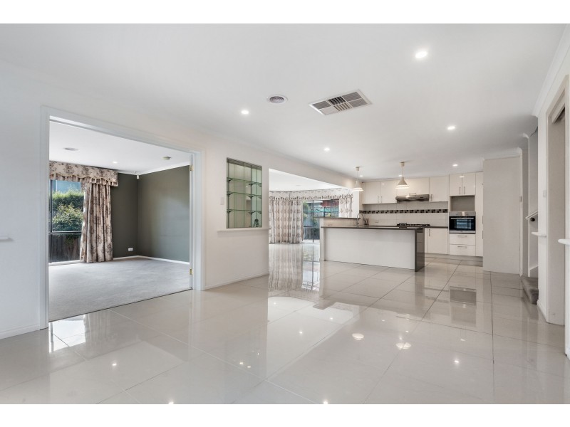 13 Winterhill Link, Bundoora VIC 3083