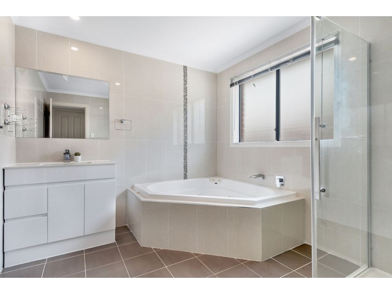 13 Winterhill Link, Bundoora VIC 3083