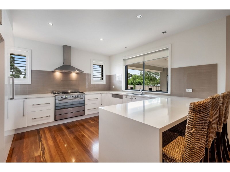 94 Winter Crescent, Reservoir VIC 3073