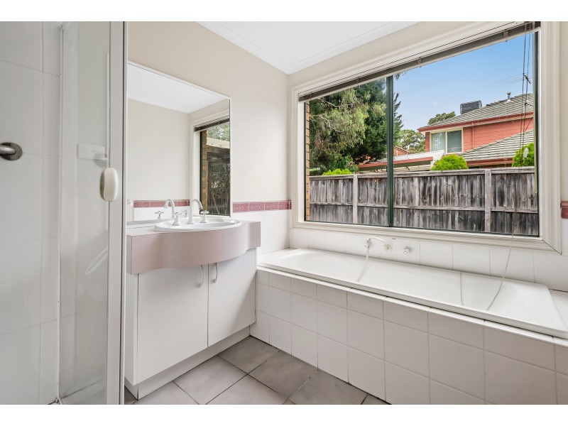 2 Timberglades Drive, Bundoora VIC 3083