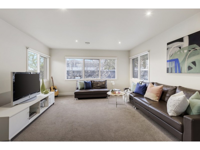 8 Gresswell Road, Macleod VIC 3085