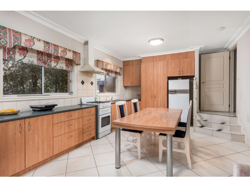 32 Maculata Grove, Bundoora VIC 3083