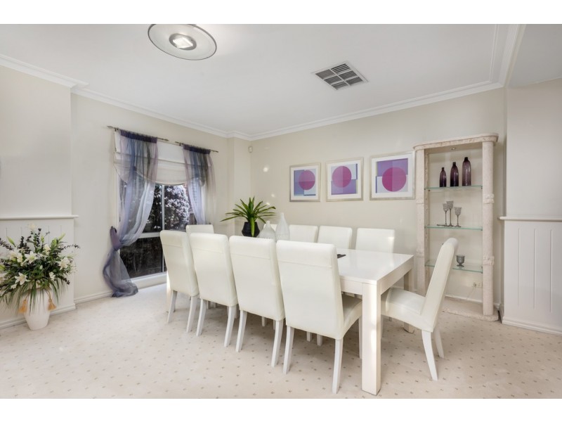 32 Maculata Grove, Bundoora VIC 3083