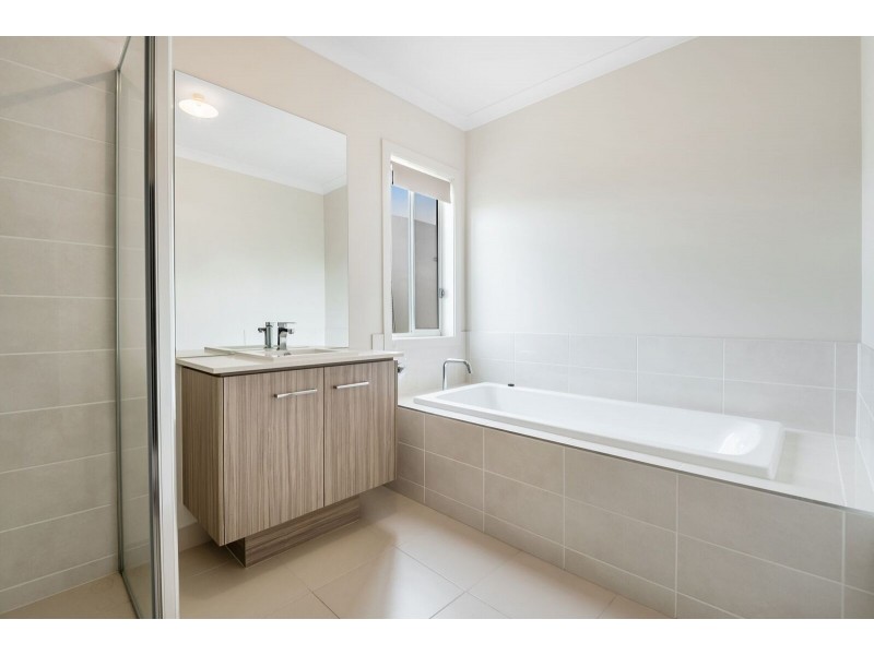 4 Gurrborra Way, Bundoora VIC 3083