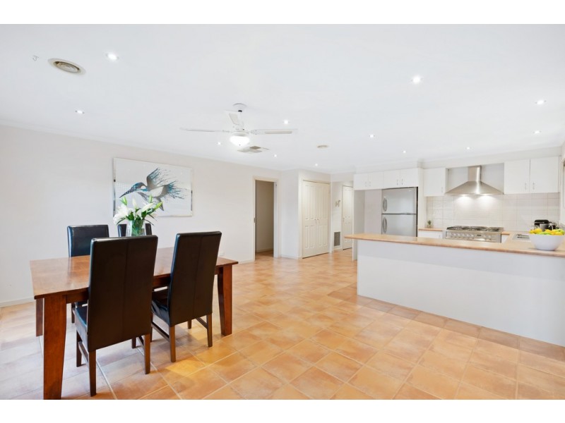 10 Larkspur Close, Epping VIC 3076