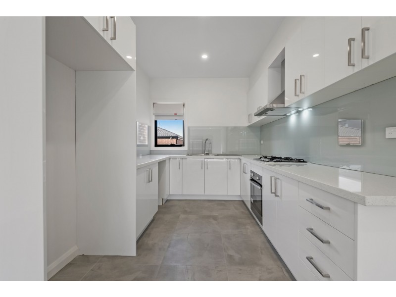 2/2 Cerridwen Close, Epping VIC 3076