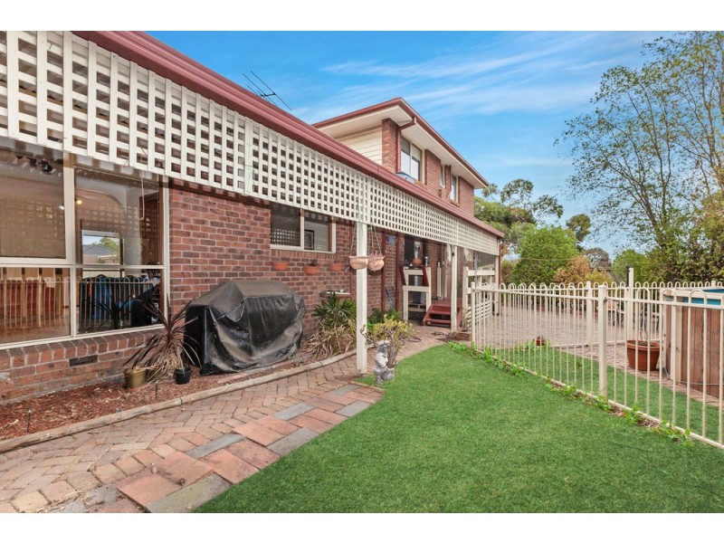 5 Aster Court, Mill Park VIC 3082