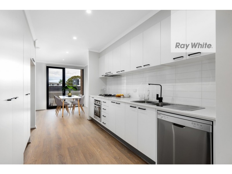 5 Olsen Walk, Mill Park VIC 3082