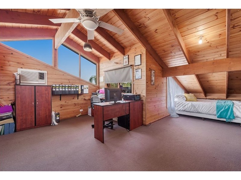 7 Henricks Court, Mill Park VIC 3082