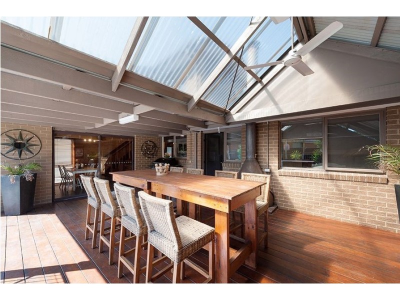 7 Henricks Court, Mill Park VIC 3082