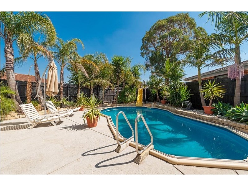 7 Henricks Court, Mill Park VIC 3082