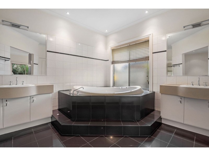 11 Vanilla Street, Bundoora VIC 3083