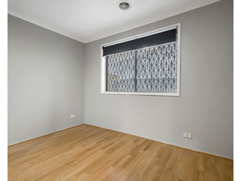 1 Monterey Court, Mill Park VIC 3082