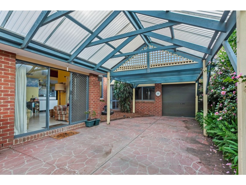 22 Manna Gum Walk, South Morang VIC 3752