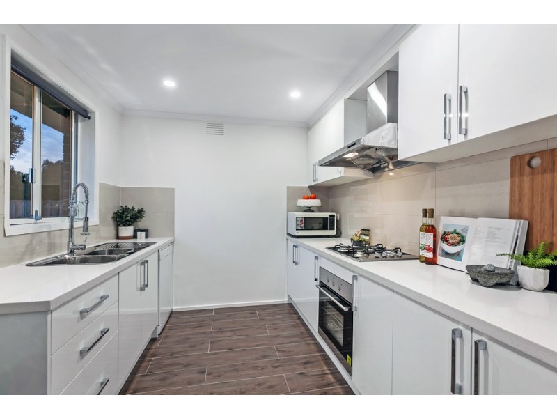 27 Milton Parade, Bundoora VIC 3083